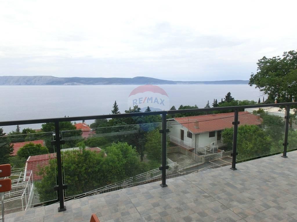 House Novi Vinodolski, 300m2, house, square size 300m2