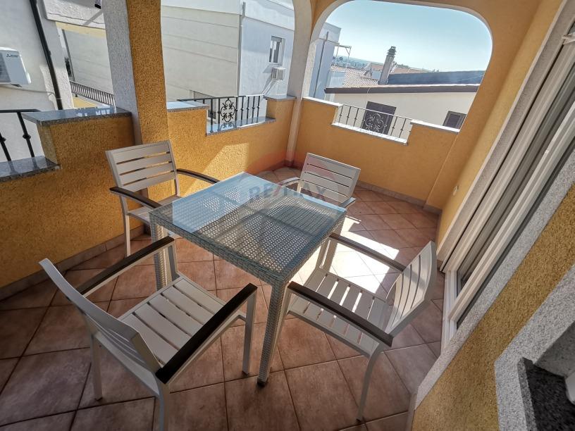  Istra, Novigrad - Dvosoban stan udaljen 400 m od mora i Novigradske šetnice  