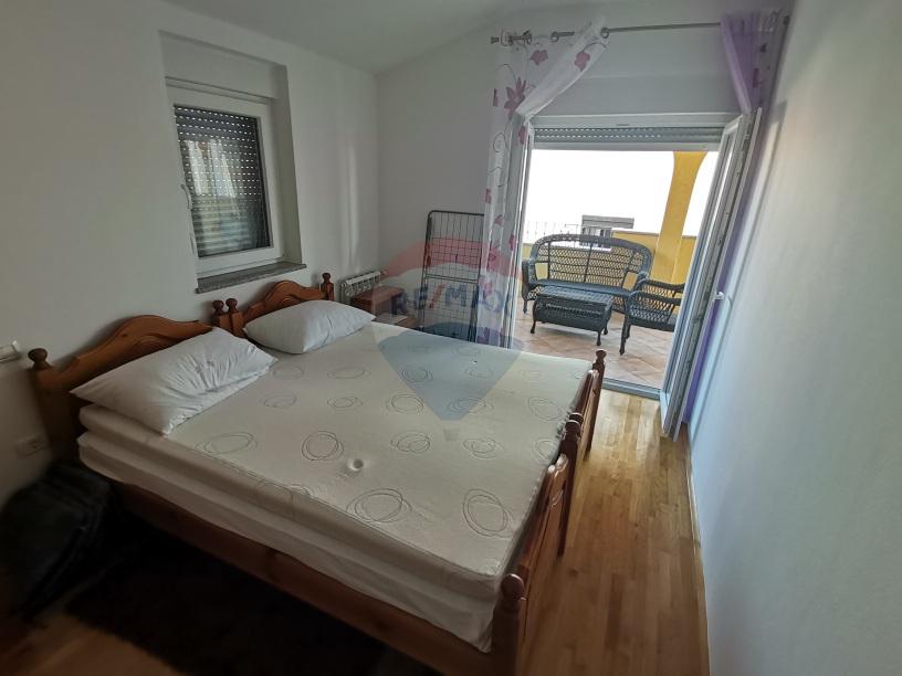  Istra, Novigrad - Dvosoban stan udaljen 400 m od mora i Novigradske šetnice  