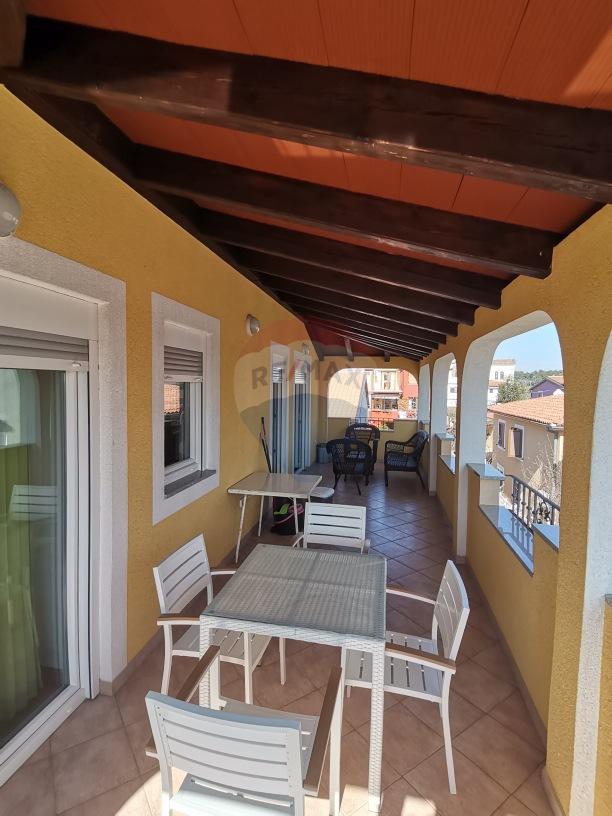  Istra, Novigrad - Dvosoban stan udaljen 400 m od mora i Novigradske šetnice  