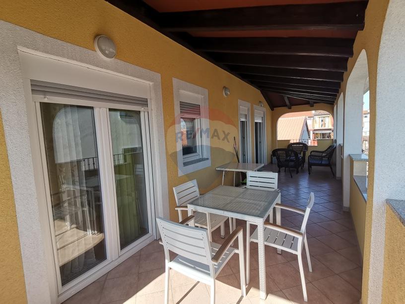  Istra, Novigrad - Dvosoban stan udaljen 400 m od mora i Novigradske šetnice  