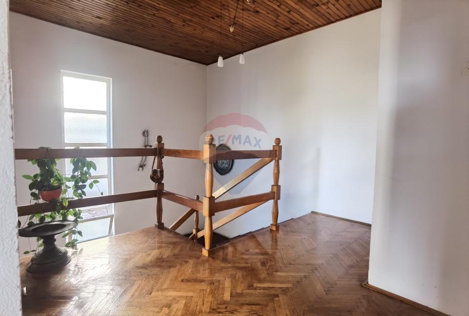  Istra,Pula, Veruda Porat – samostojeća kuća 220 m od mora s velikom okućnicom  