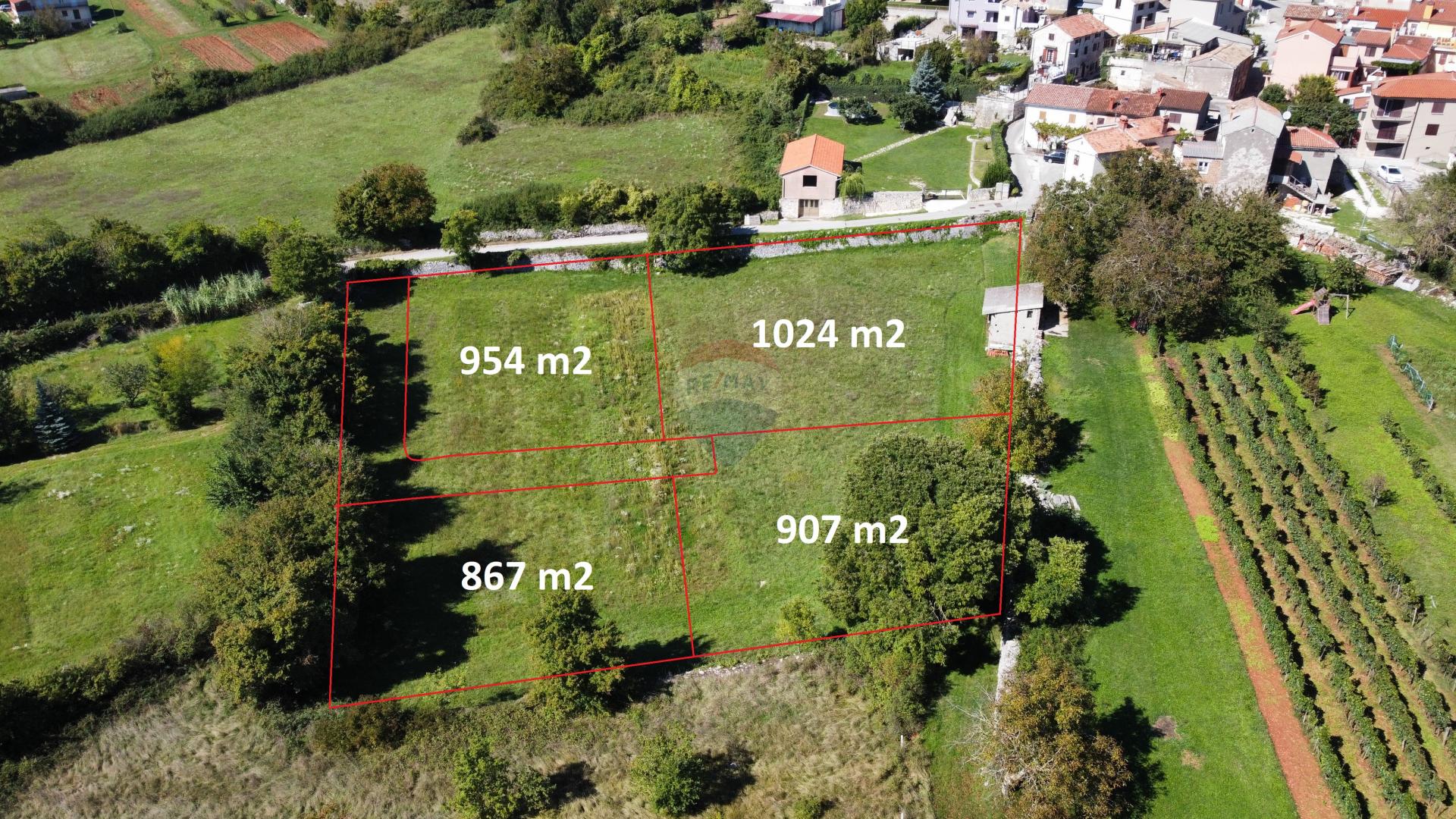 Building plot Žminj, 907m2