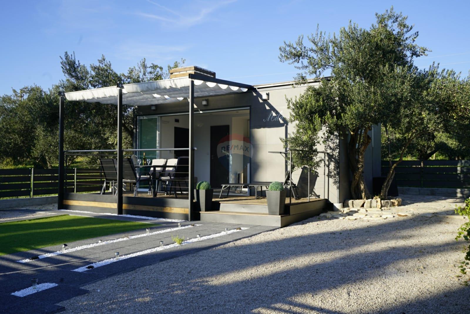 Nicht-strukturelle Land Donje Raštane, Sveti Filip I Jakov, 167m2