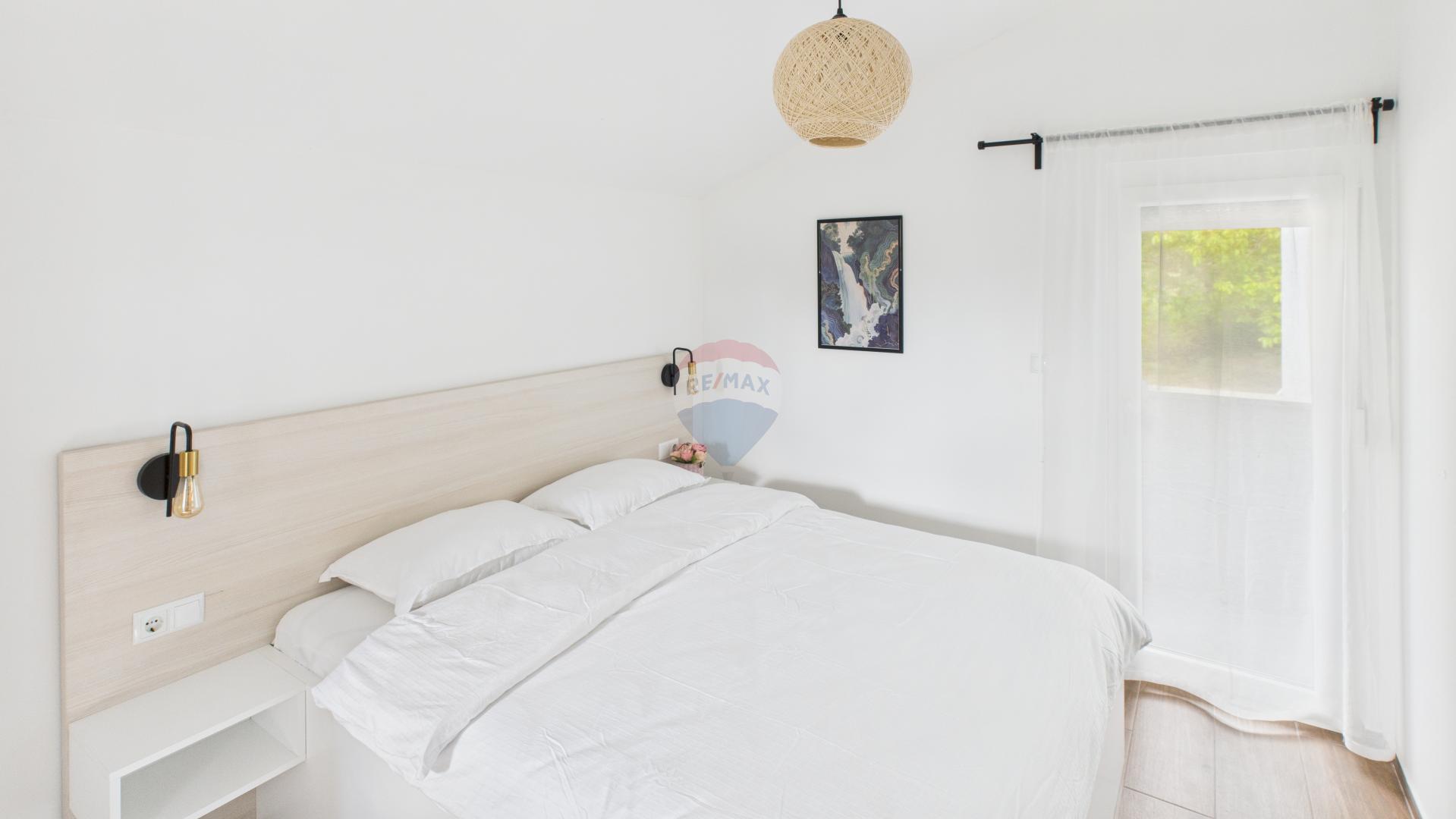 Kuća za turizam i građevinsko zemljište - Plitvička Jezera, Irinovac