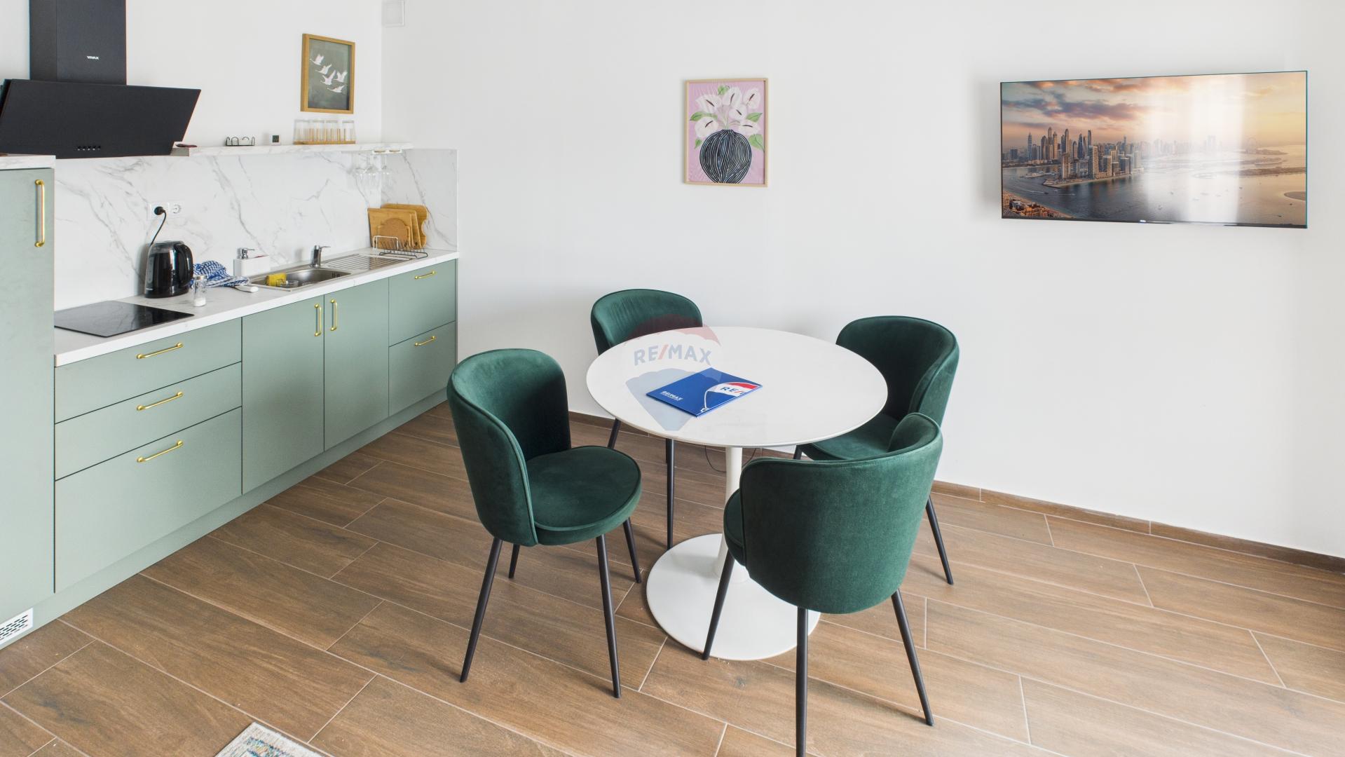 Kuća za turizam i građevinsko zemljište - Plitvička Jezera, Irinovac