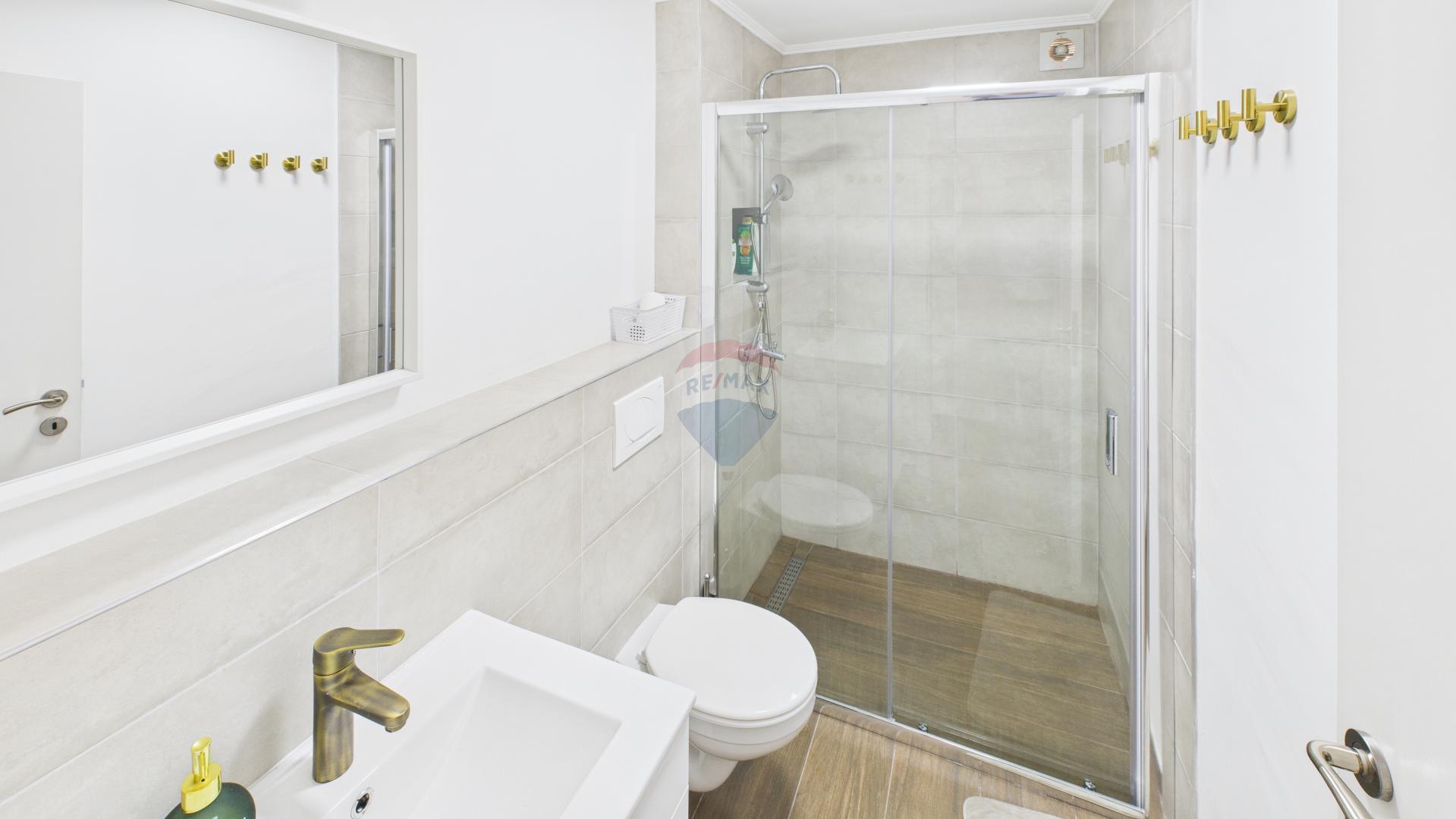 Kuća za turizam i građevinsko zemljište - Plitvička Jezera, Irinovac