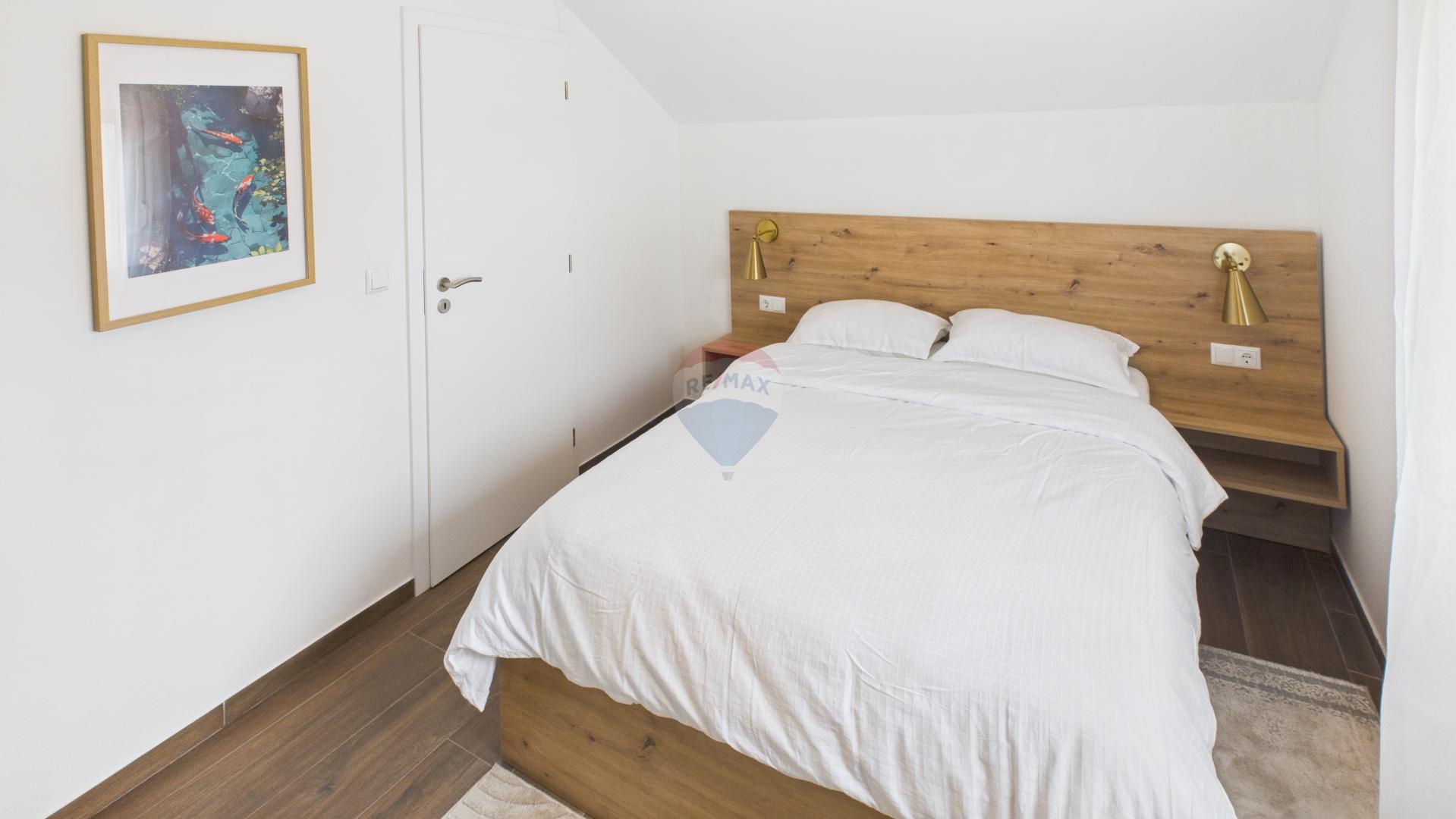 Kuća za turizam i građevinsko zemljište - Plitvička Jezera, Irinovac