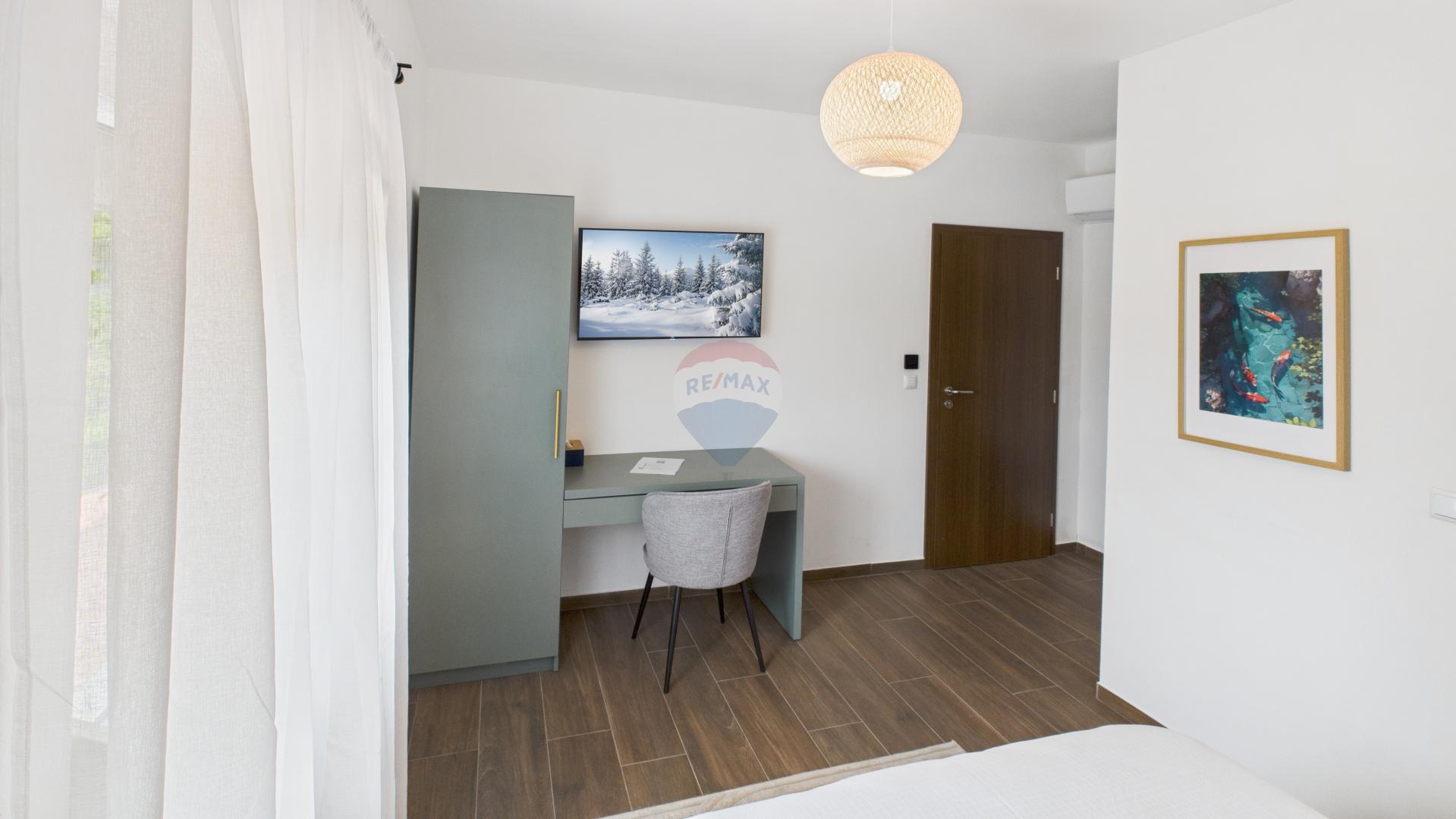 Kuća za turizam i građevinsko zemljište - Plitvička Jezera, Irinovac