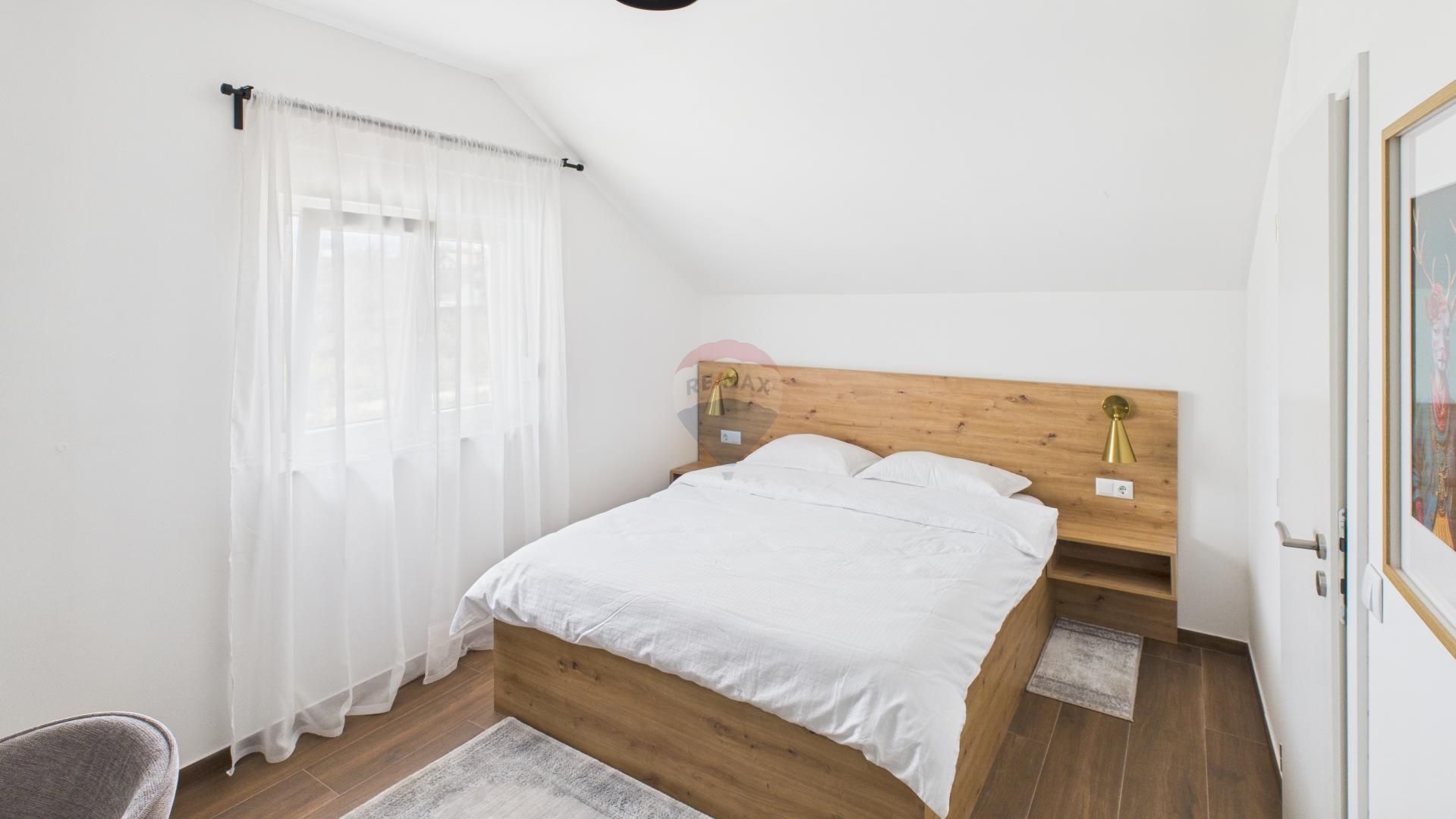 Kuća za turizam i građevinsko zemljište - Plitvička Jezera, Irinovac