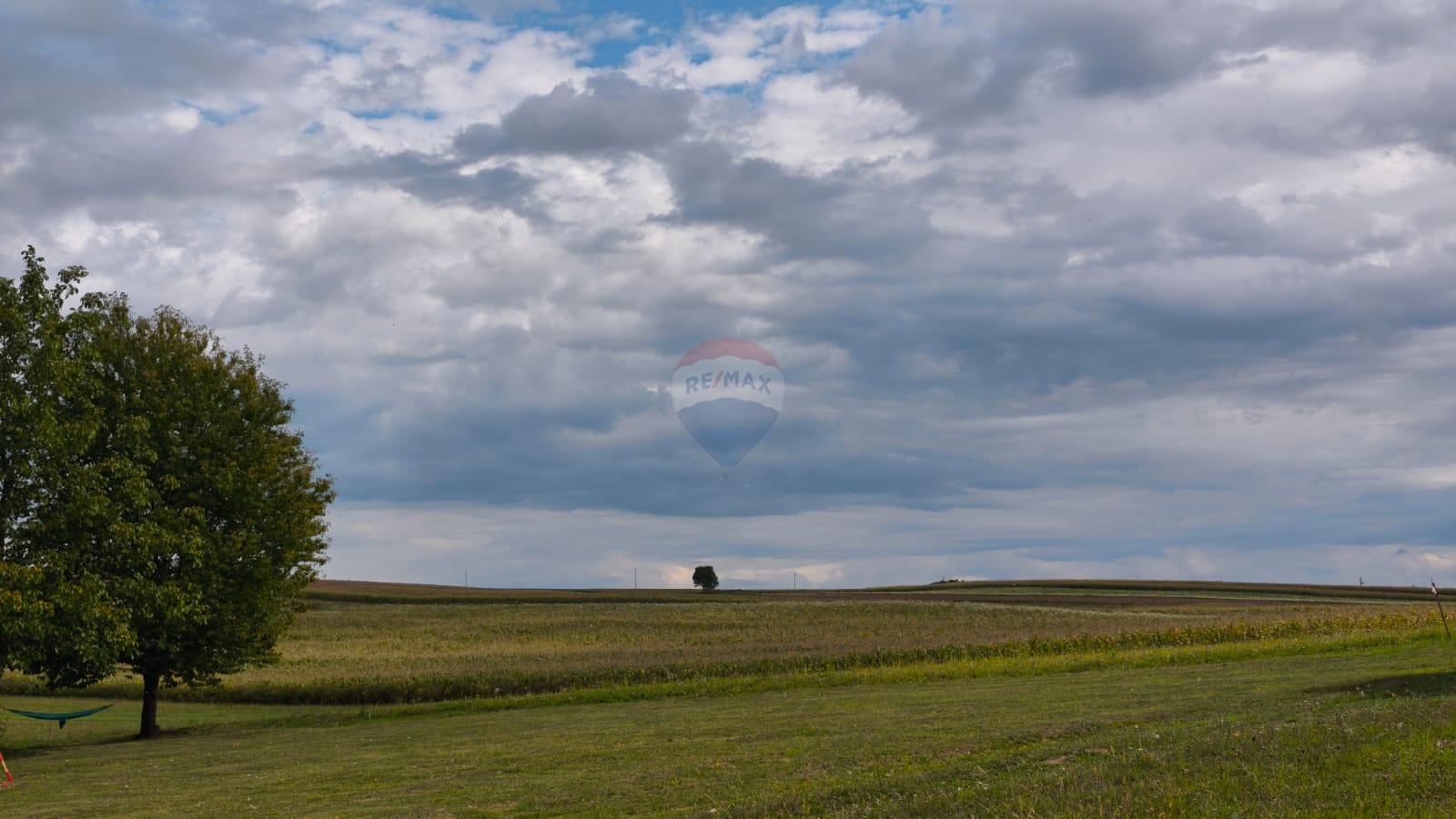 Kuća za turizam i građevinsko zemljište - Plitvička Jezera, Irinovac