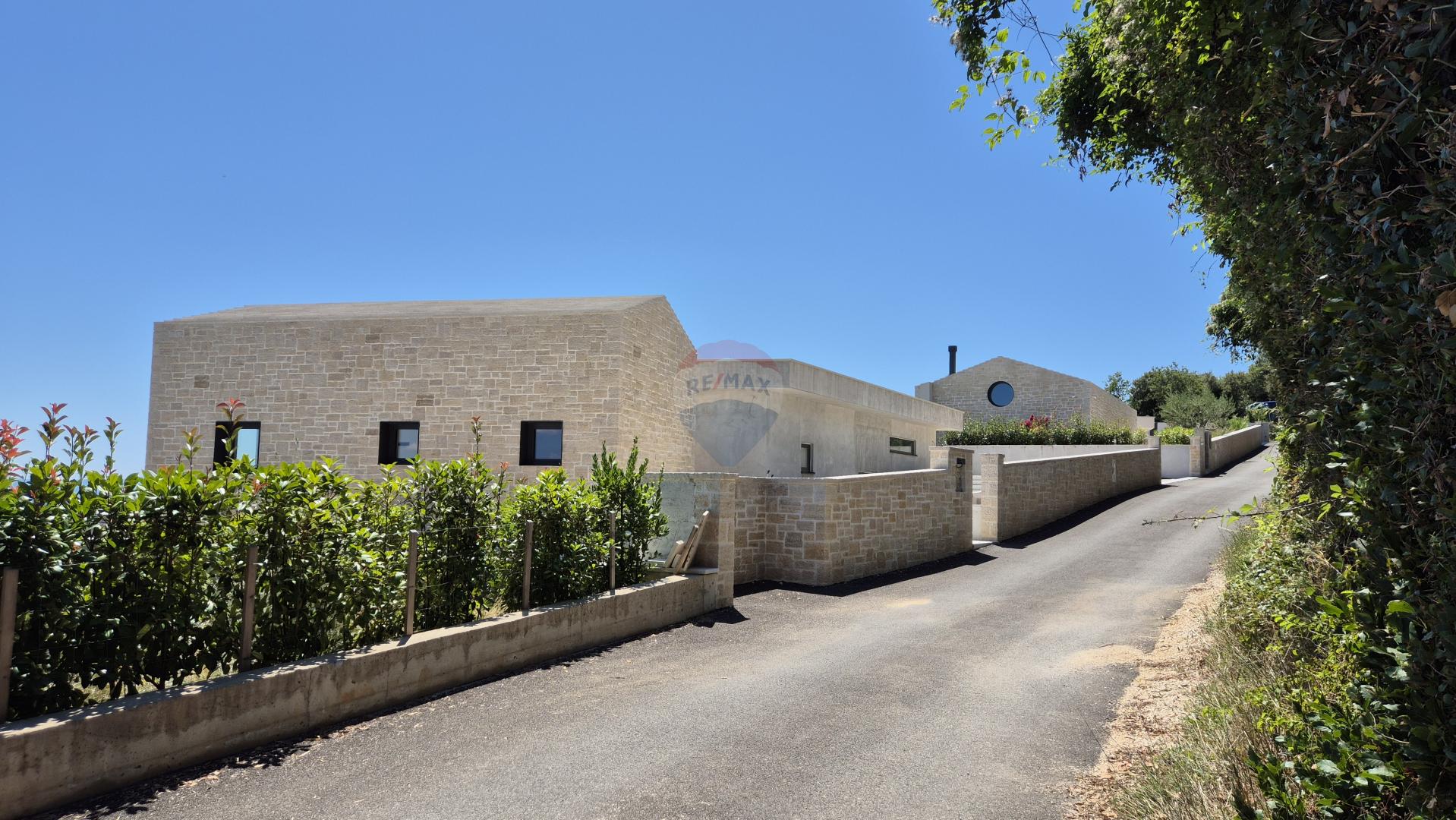 House Plomin, Kršan, 382m2