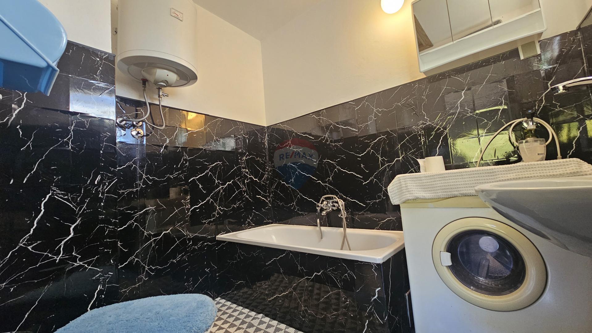 House , Vrbovsko, 228m2