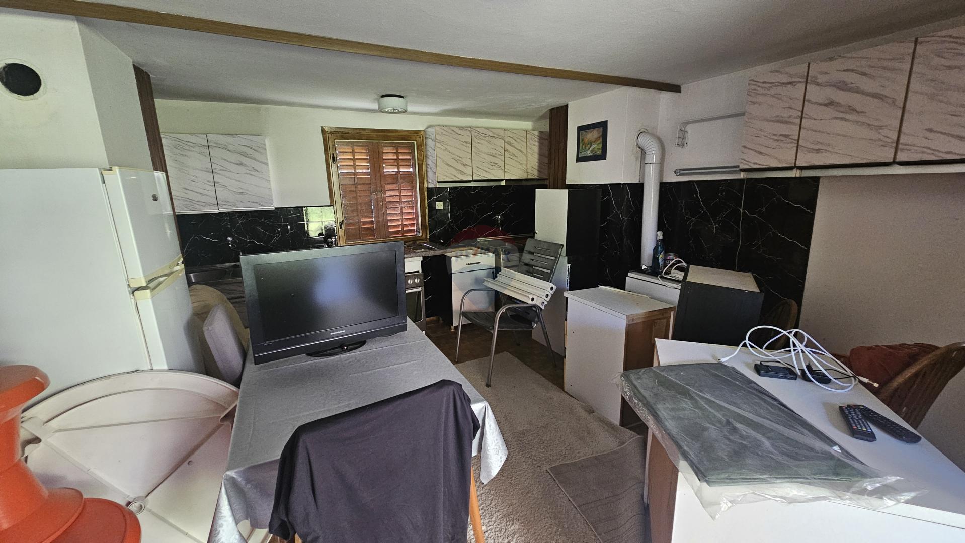 House , Vrbovsko, 228m2