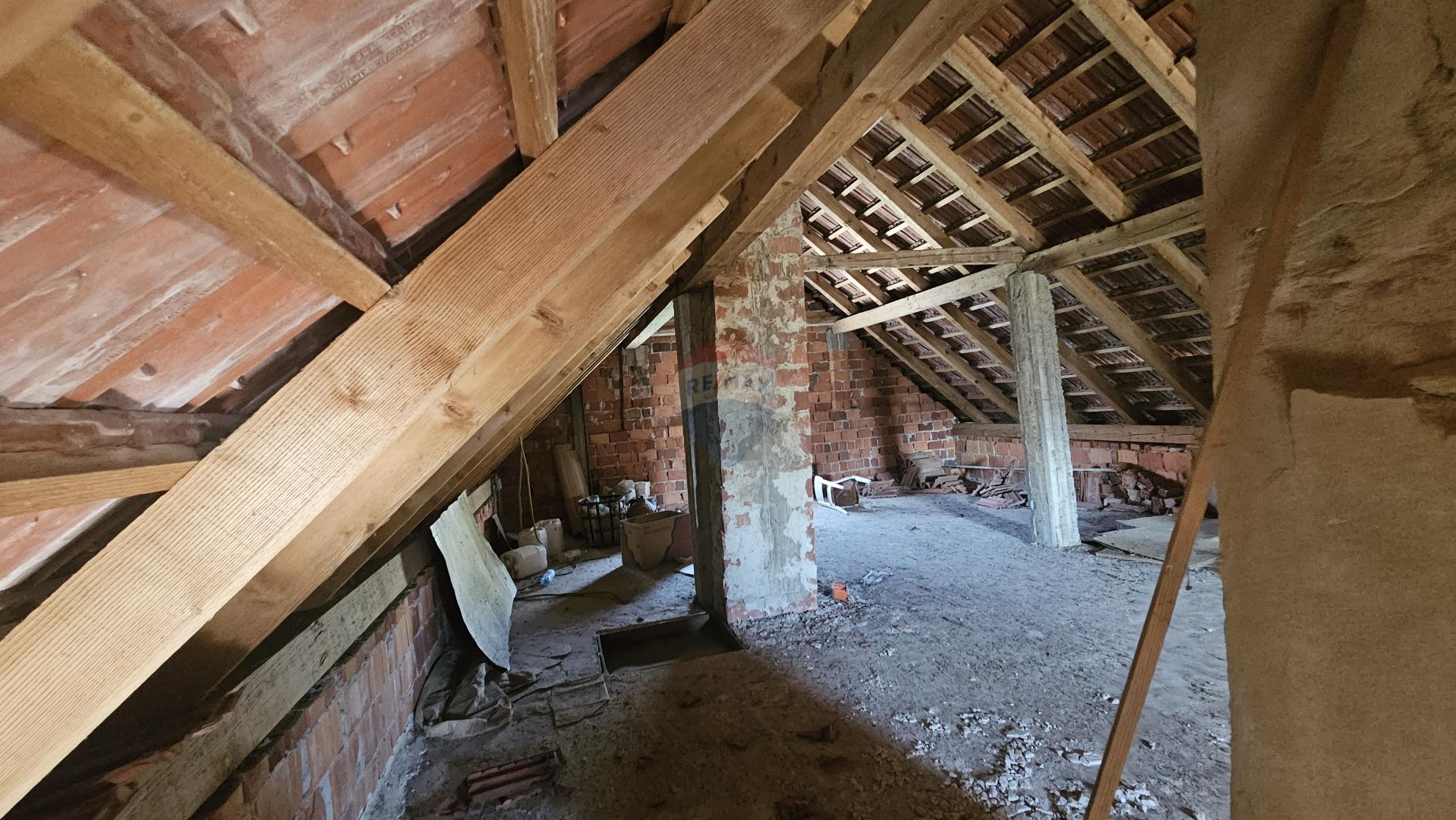 House , Vrbovsko, 228m2