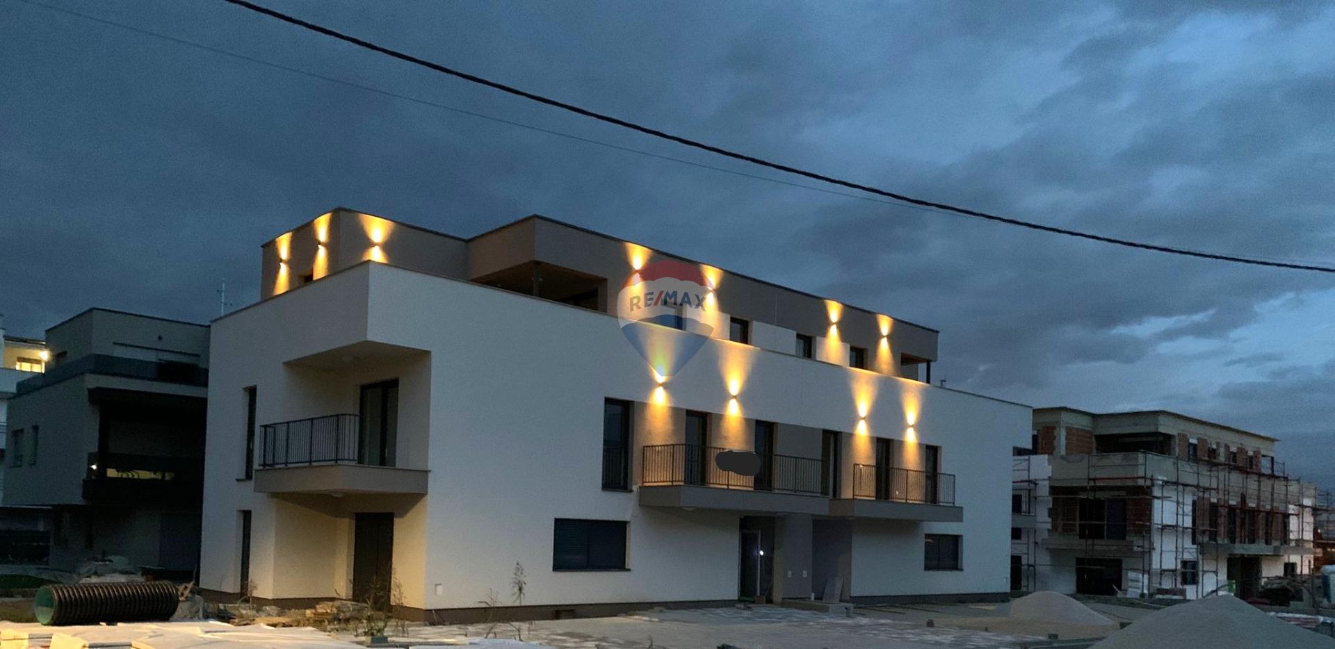 Condo/Apartment Centar, Samobor, 86,41m2