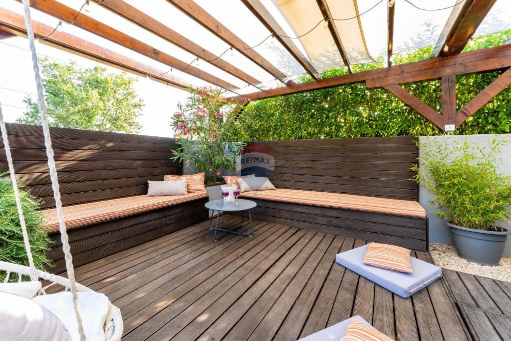 Istra,Medulin-velika moderna vila s bazenom