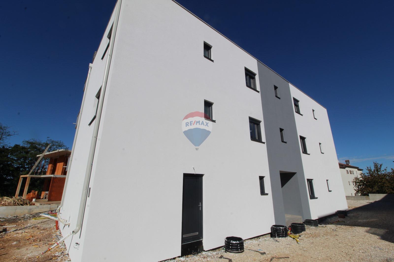 Istra, Umag - Dvosoban stan u novogradnji