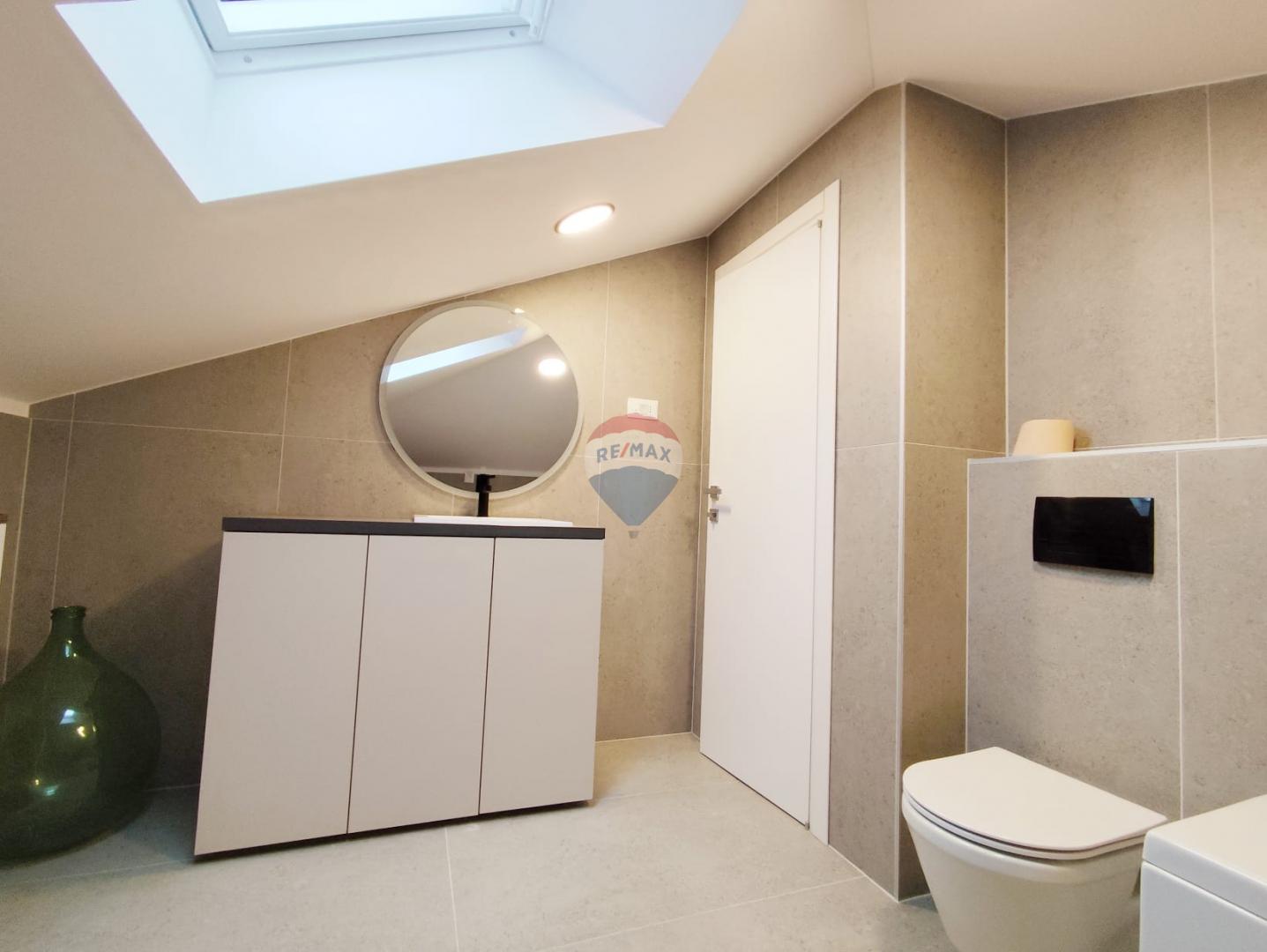 Rijeka, Vojak, najam novoadaptiranog stana s dvorištem