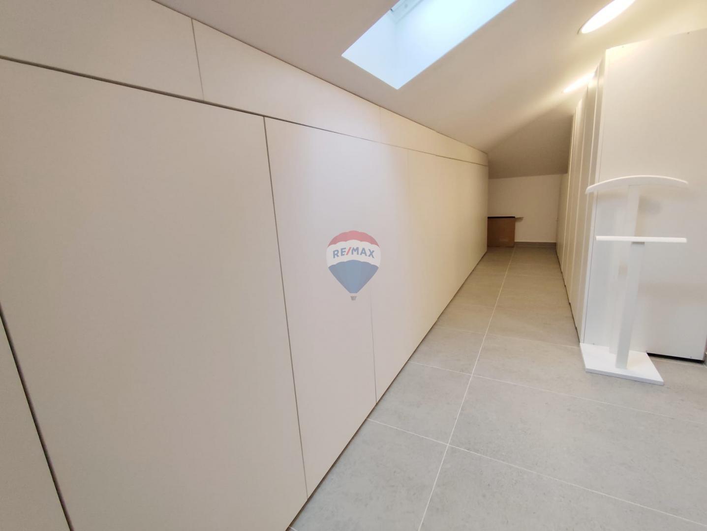 Rijeka, Vojak, najam novoadaptiranog stana s dvorištem