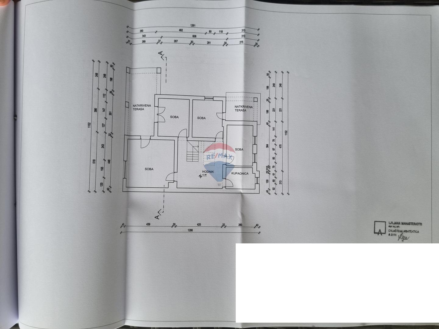 OPATIJA,BREGI- kuća 395.45 m2 na parceli 860 m2 sa pogledom na more