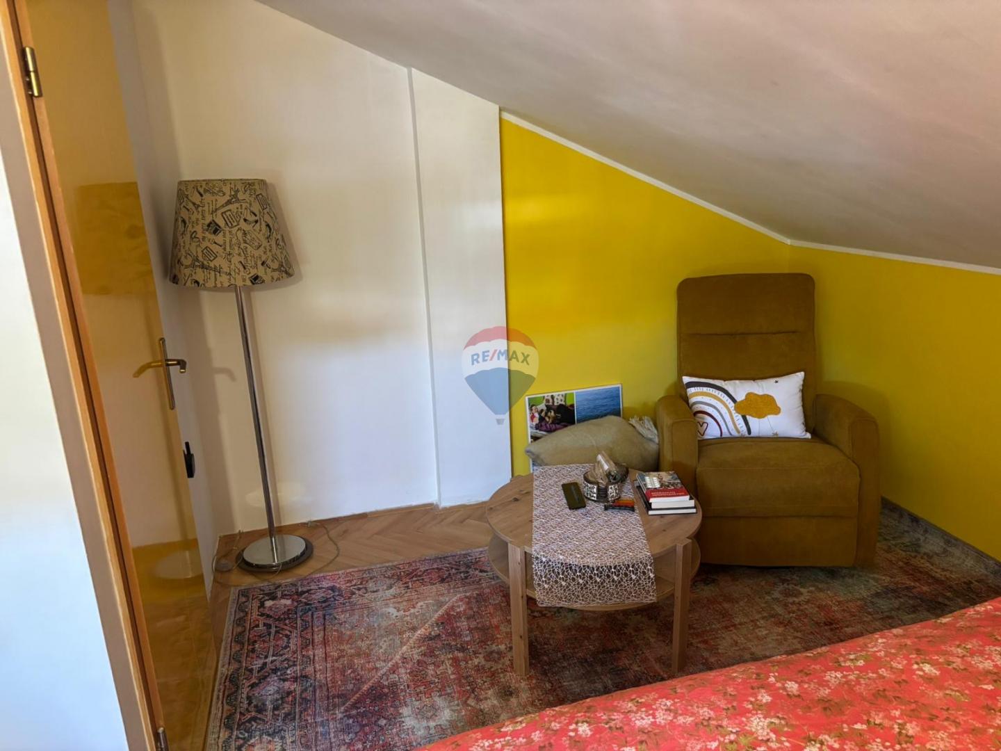 Condo/Apartment Srdoči, Rijeka, 85m2