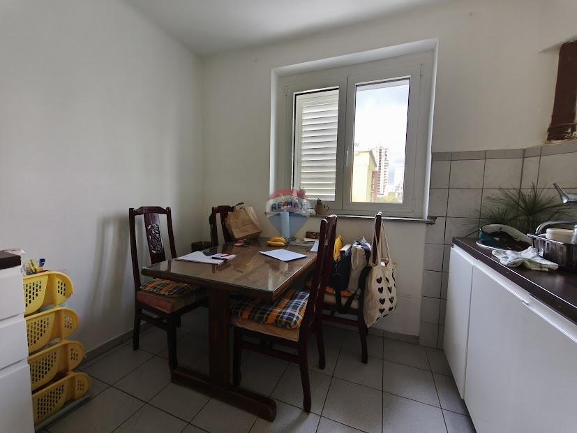 Rijeka, Donja Vežica - dvosoban stan