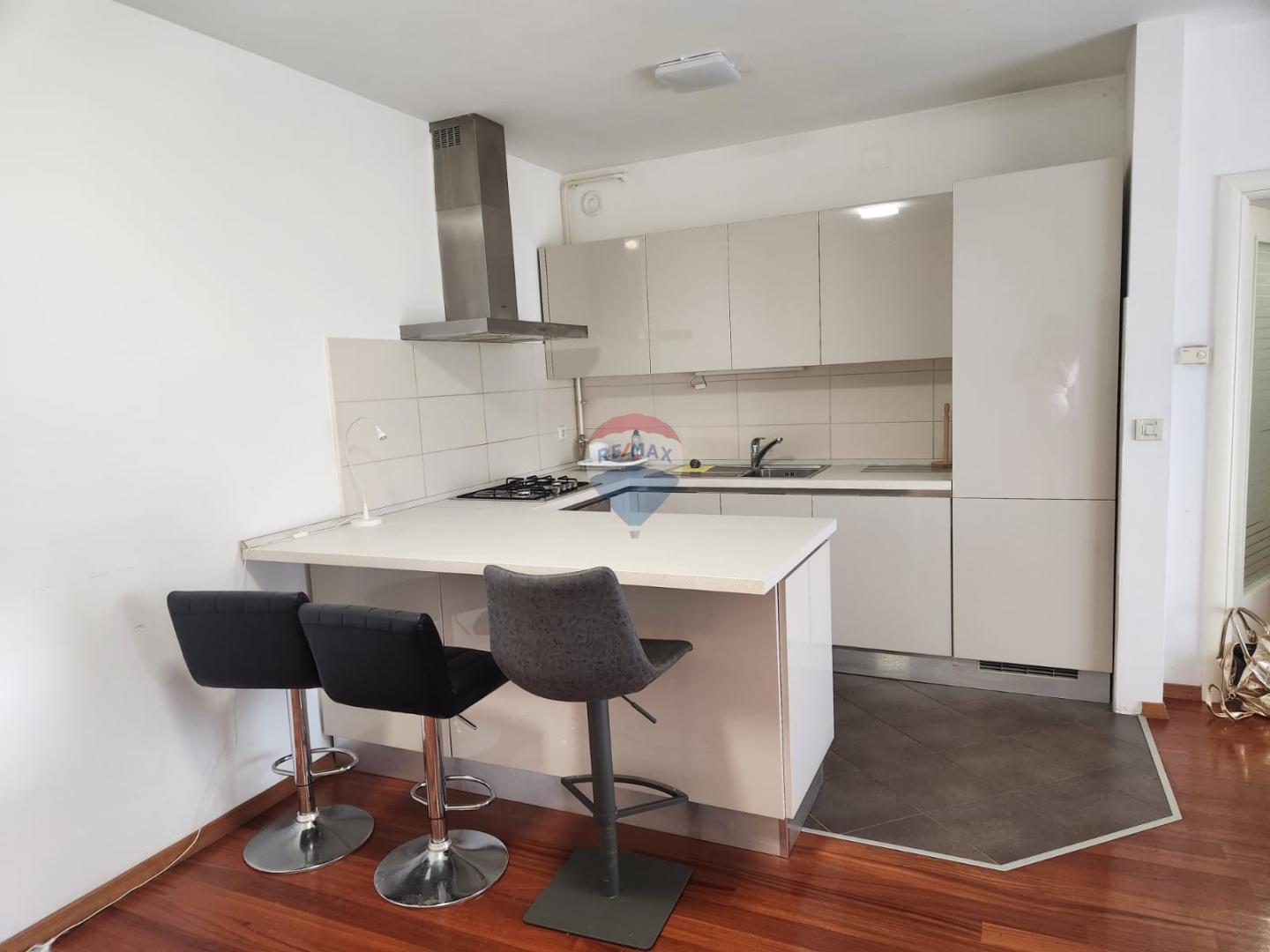 Zagreb, Remetinec - dvosobni stan 50 m2