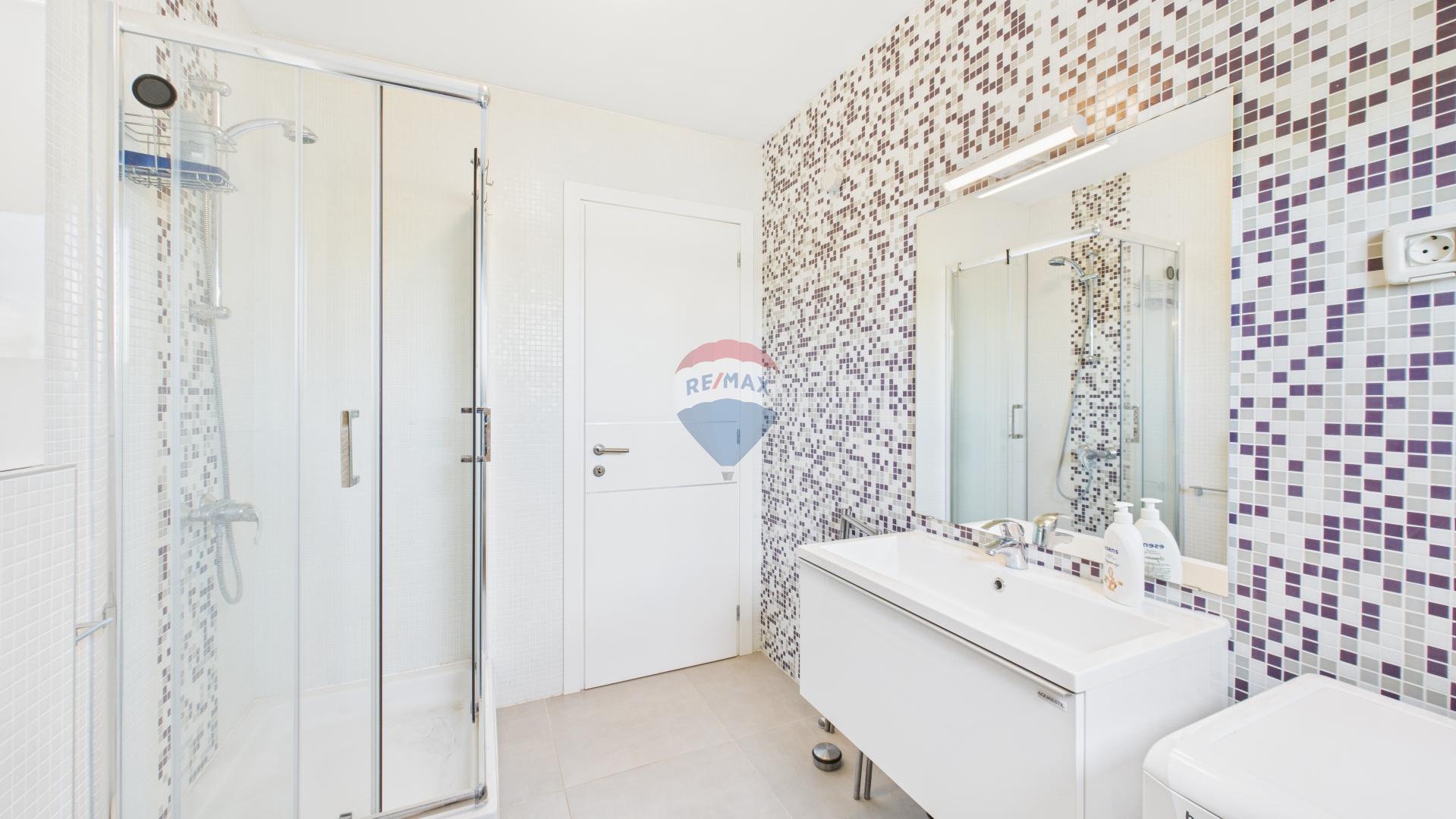 ISTRA, FAŽANA OKOLICA - predivan stan s pogledom na more