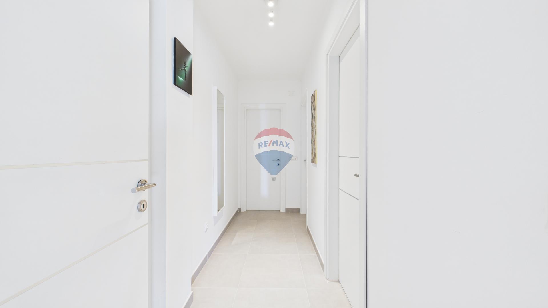 ISTRA, FAŽANA OKOLICA - predivan stan s pogledom na more