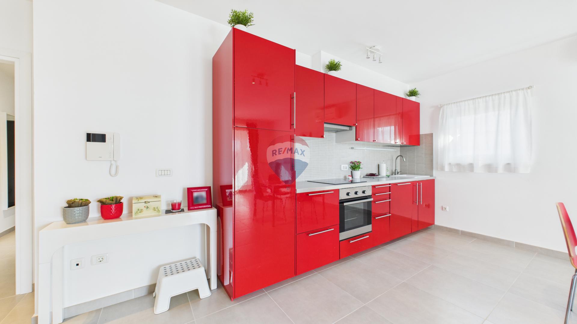 ISTRA, FAŽANA OKOLICA - predivan stan s pogledom na more