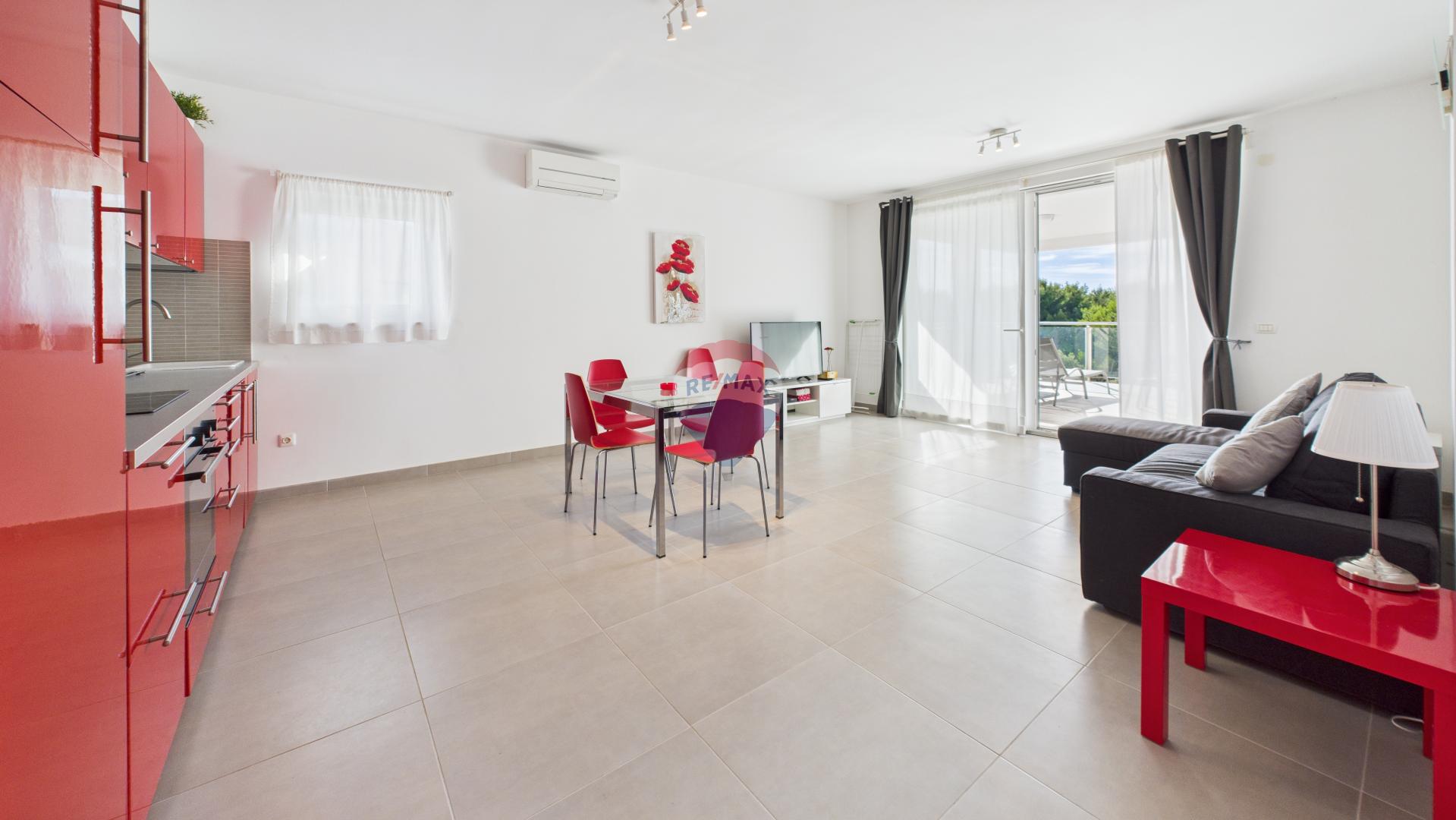 ISTRA, FAŽANA OKOLICA - predivan stan s pogledom na more