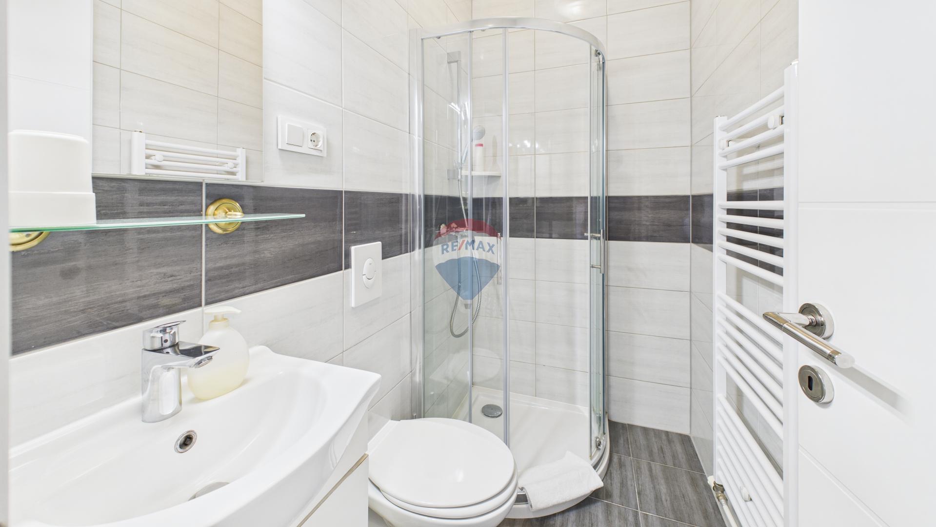 Zagreb, Donji Grad, Studio apartman