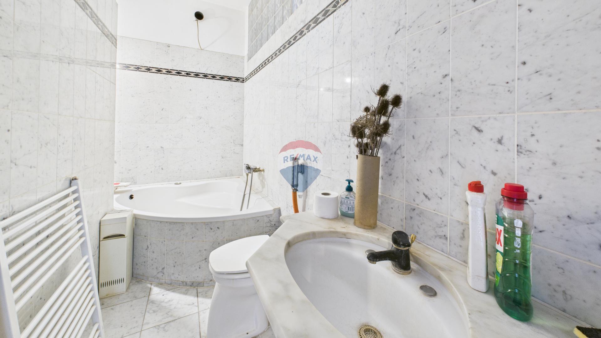 Pula, Veruda Porat - kuća sa tri stana