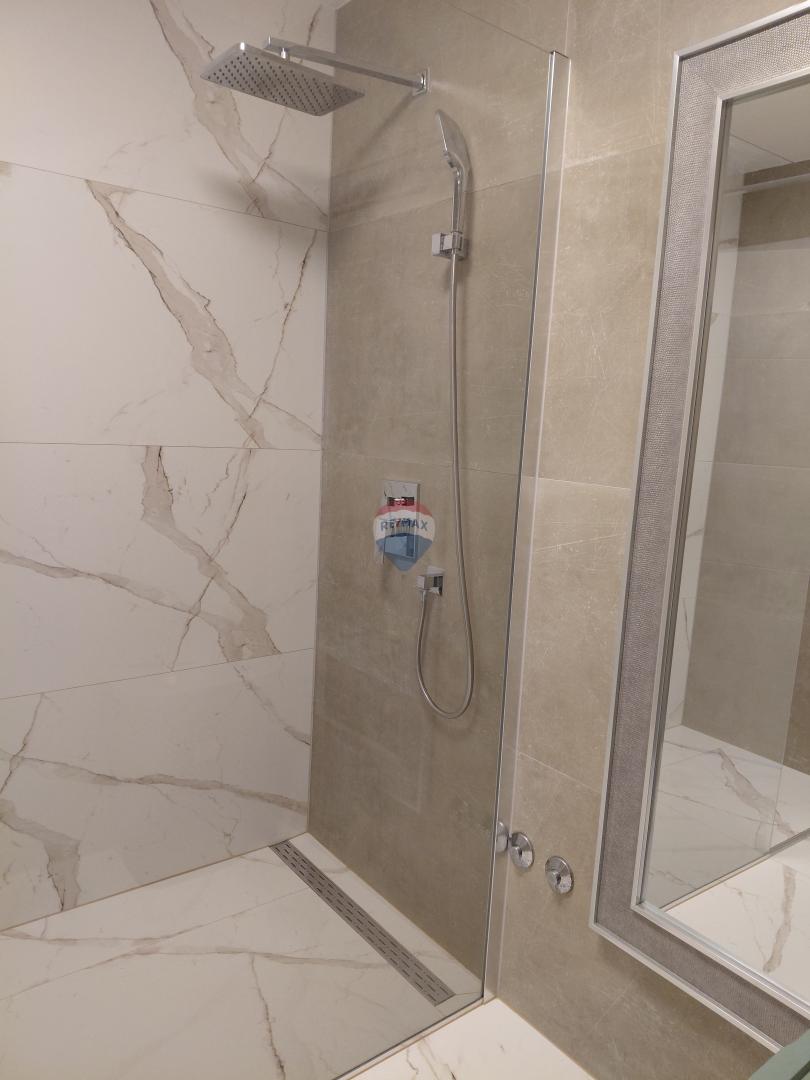 Zagreb, Gračani - moderna kuća u predgrađu