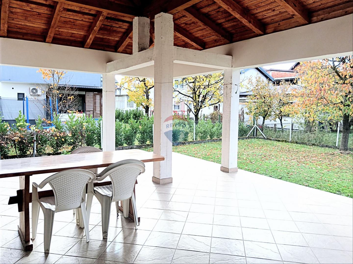 Velika Gorica, Centar 372 m2