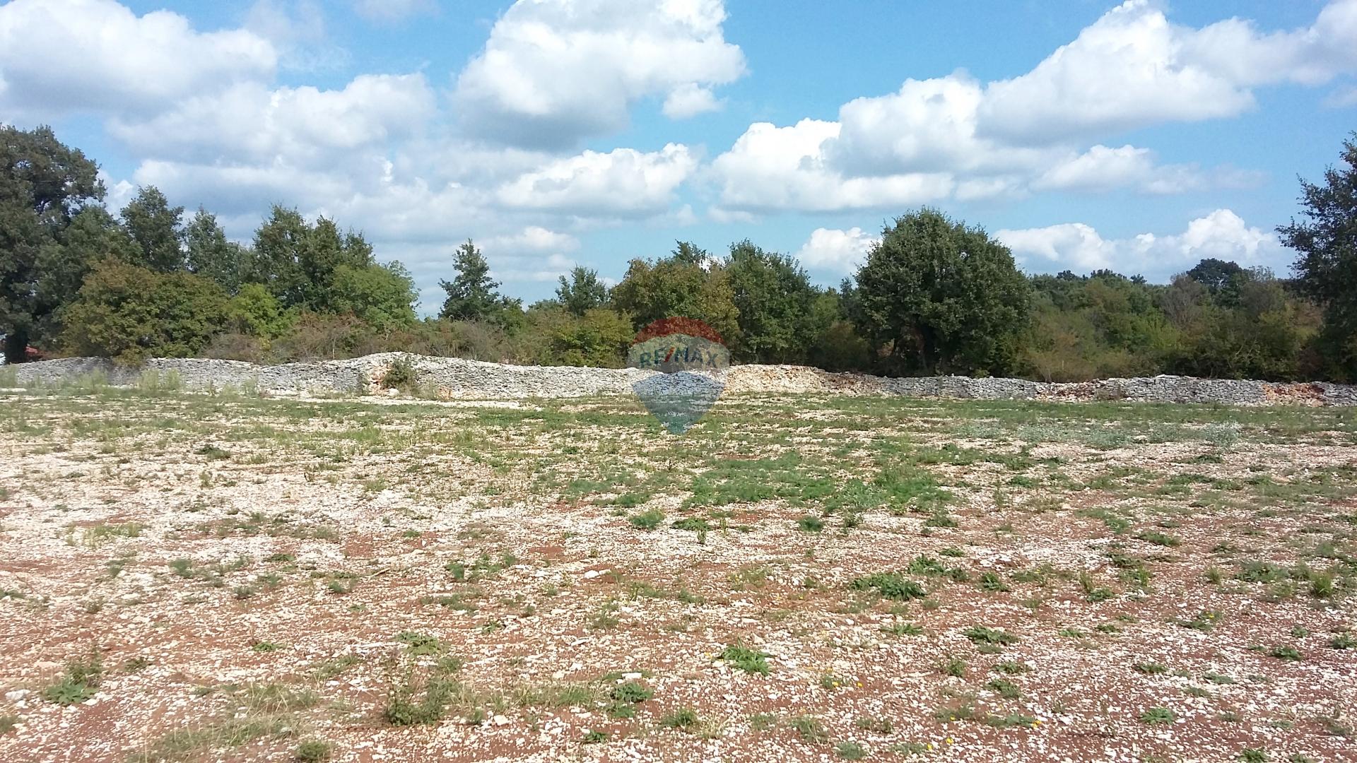 Istra, Rovinj, Kanfanar - građevinsko zemljište stambene namjene