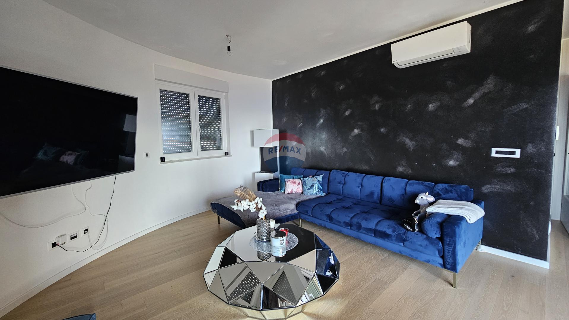 Rijeka, Martinkovac - moderan stan s pogledom na more