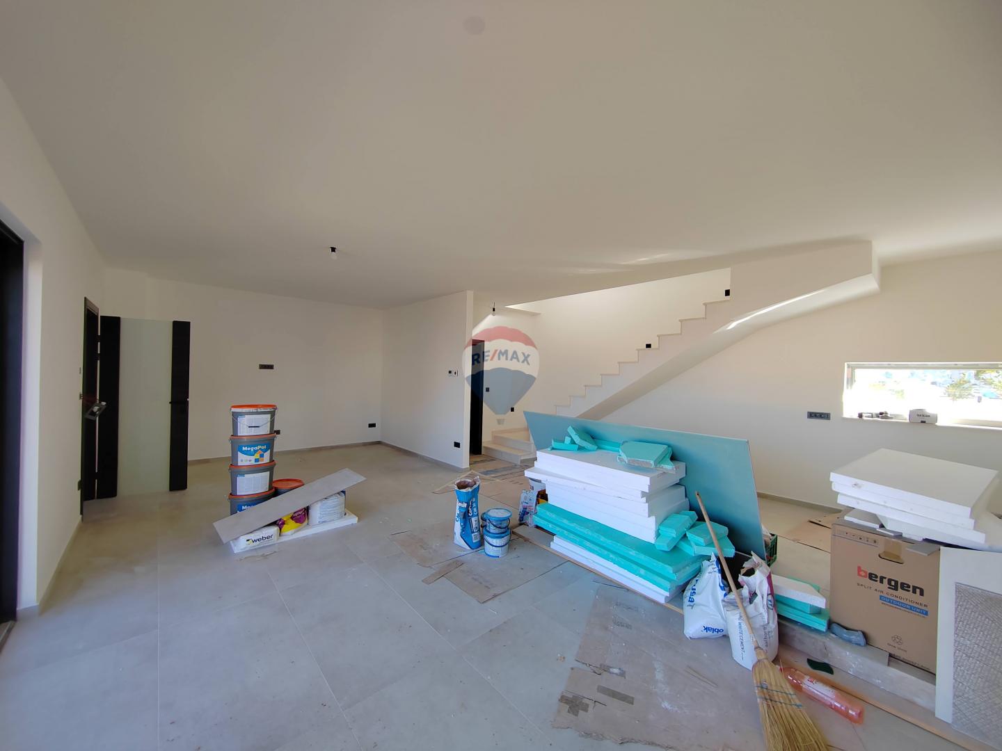 OTOK KRK-MALINSKA, luksuzna novogradnja u Malinskoj - Ključ u Ruke