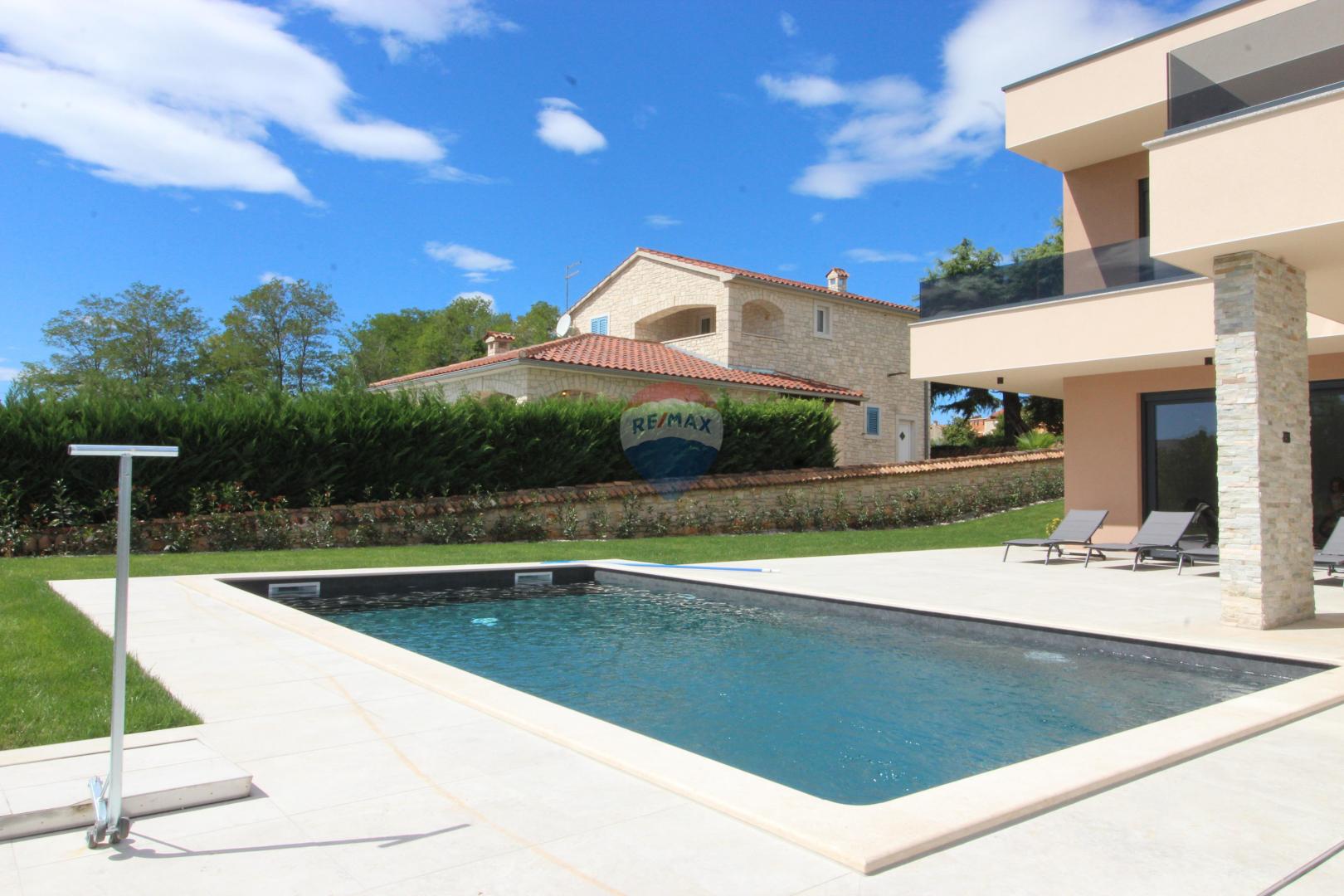 Istra, Poreč, okolica - moderna kuća sa bazenom