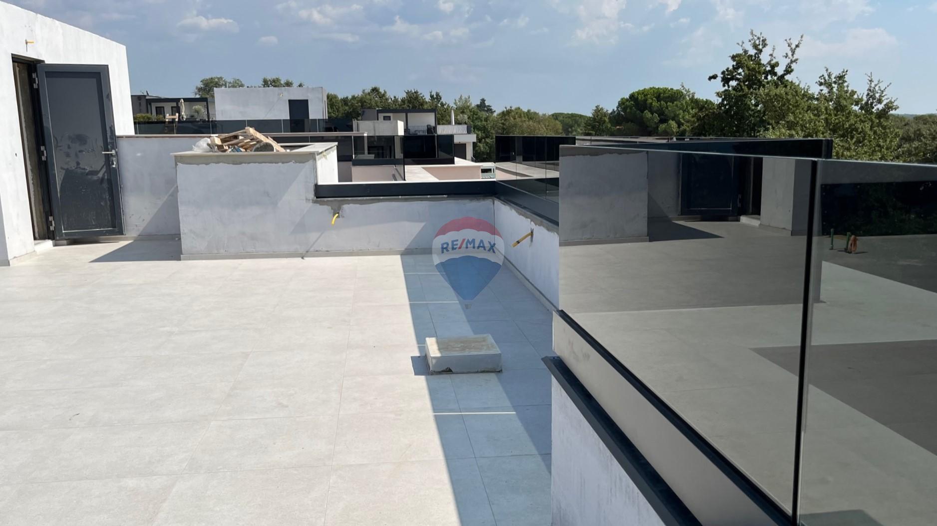 Istra, Poreč - trosoban stan sa pogledom na more