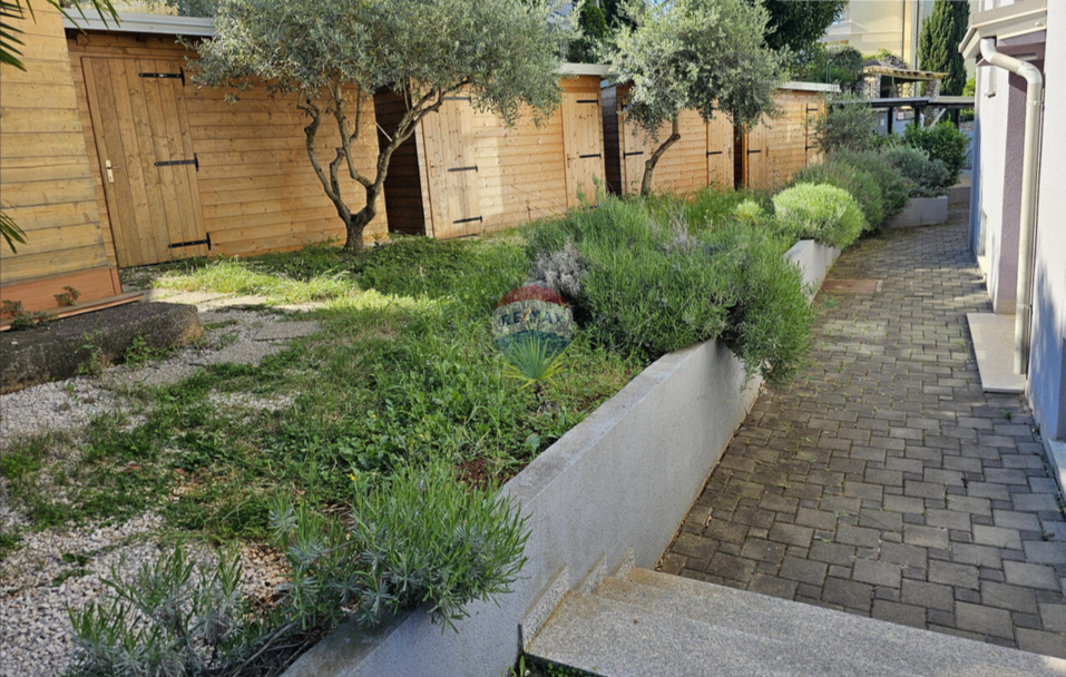 Istra, Zambratija - Stan u prizemlju 250 metara do mora