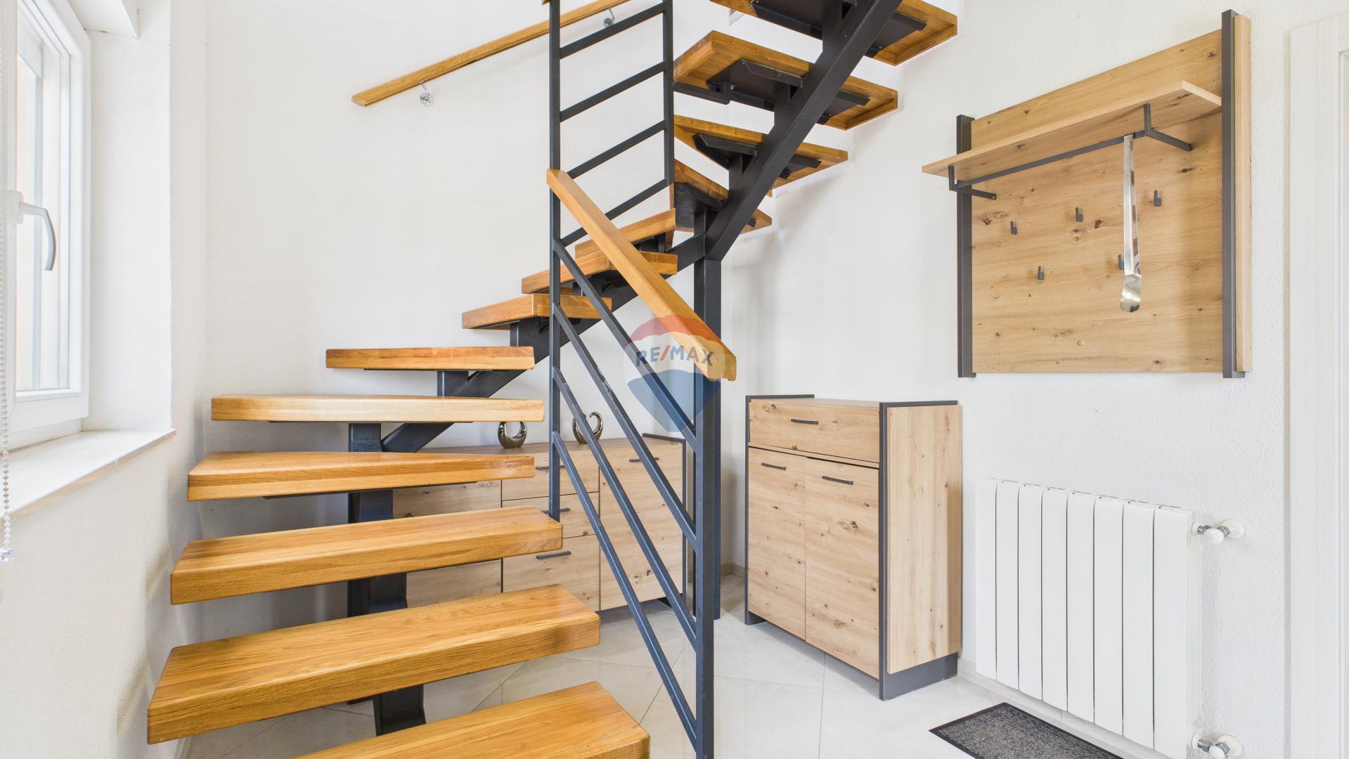 House Novi Vinodolski, 210m2