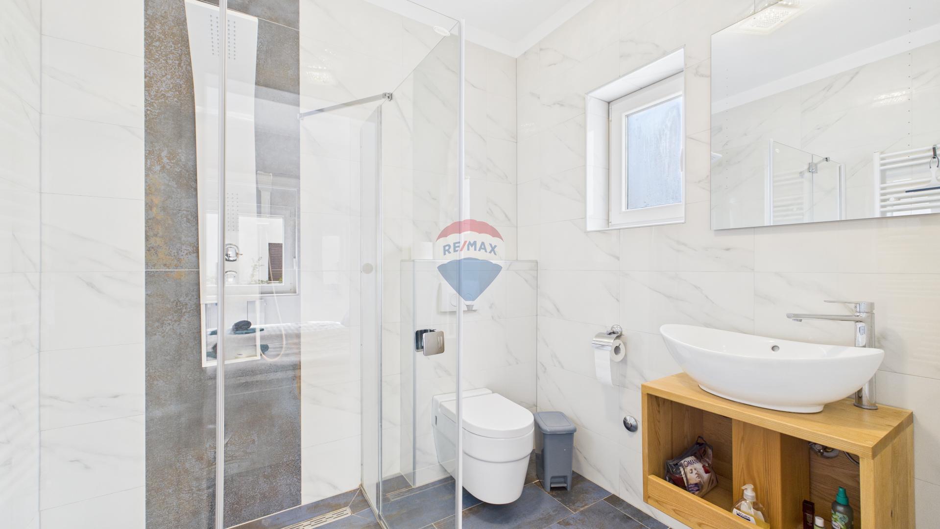 House Novi Vinodolski, 210m2