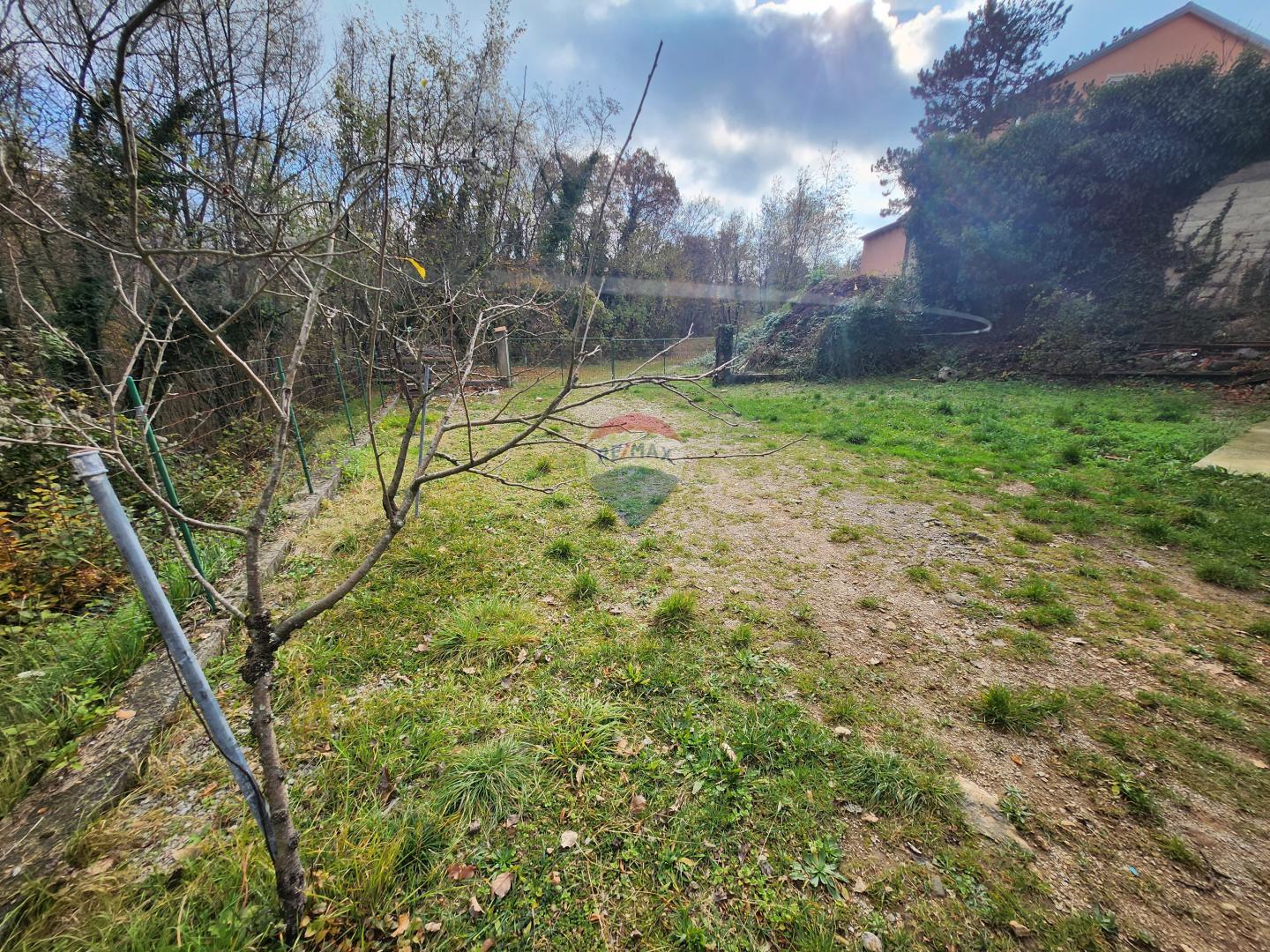 Rijeka, Drenova - 2s+db, 50m2, parking i okućnica