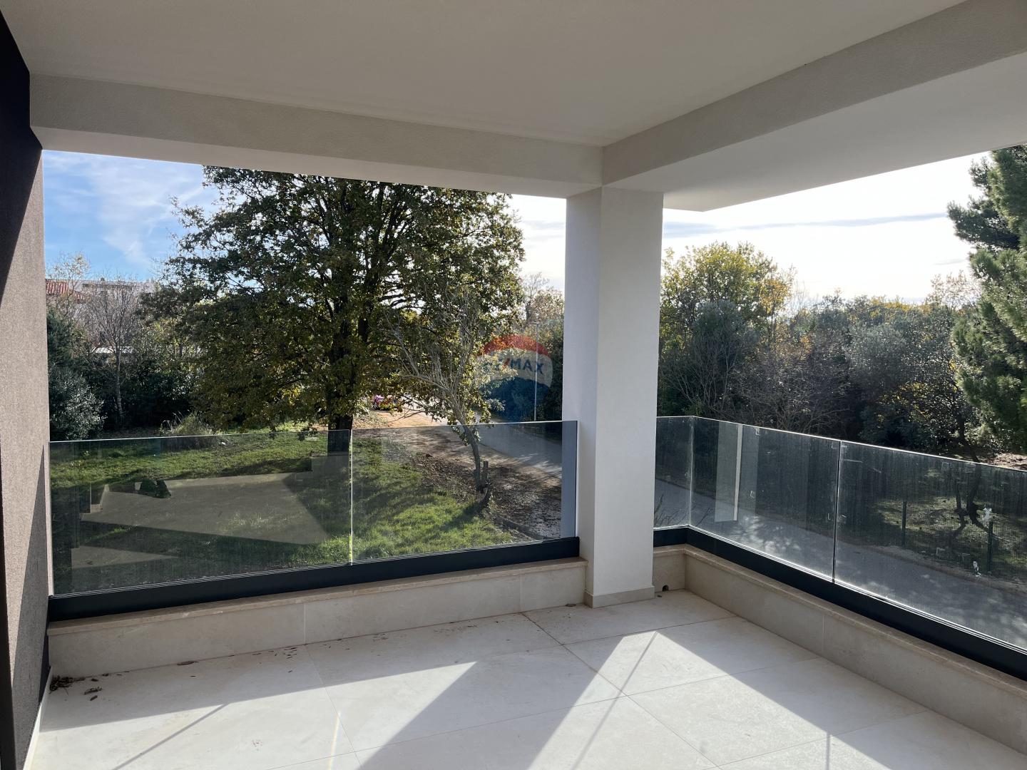 Istra,Medulin, trosoban stan 500 m od mora