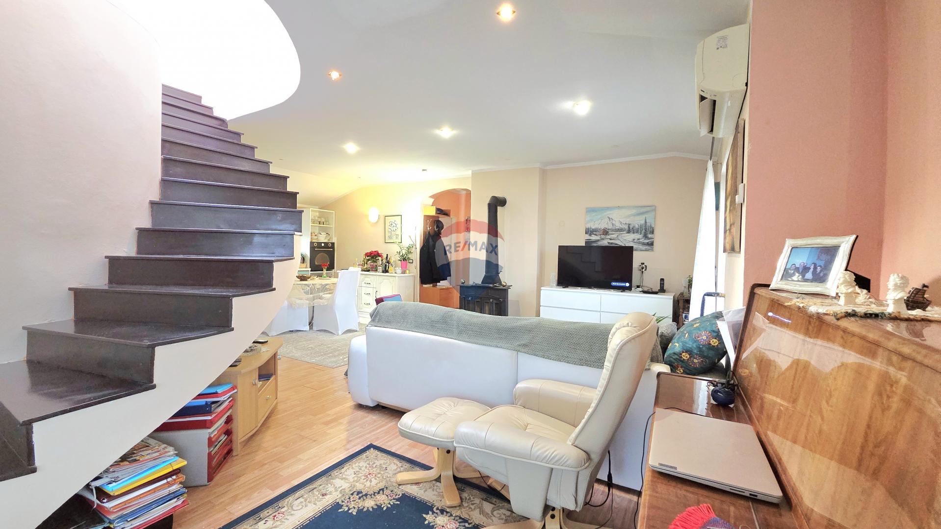 Medulin, Premantura | Penthouse s krovnom terasom i dva parkinga