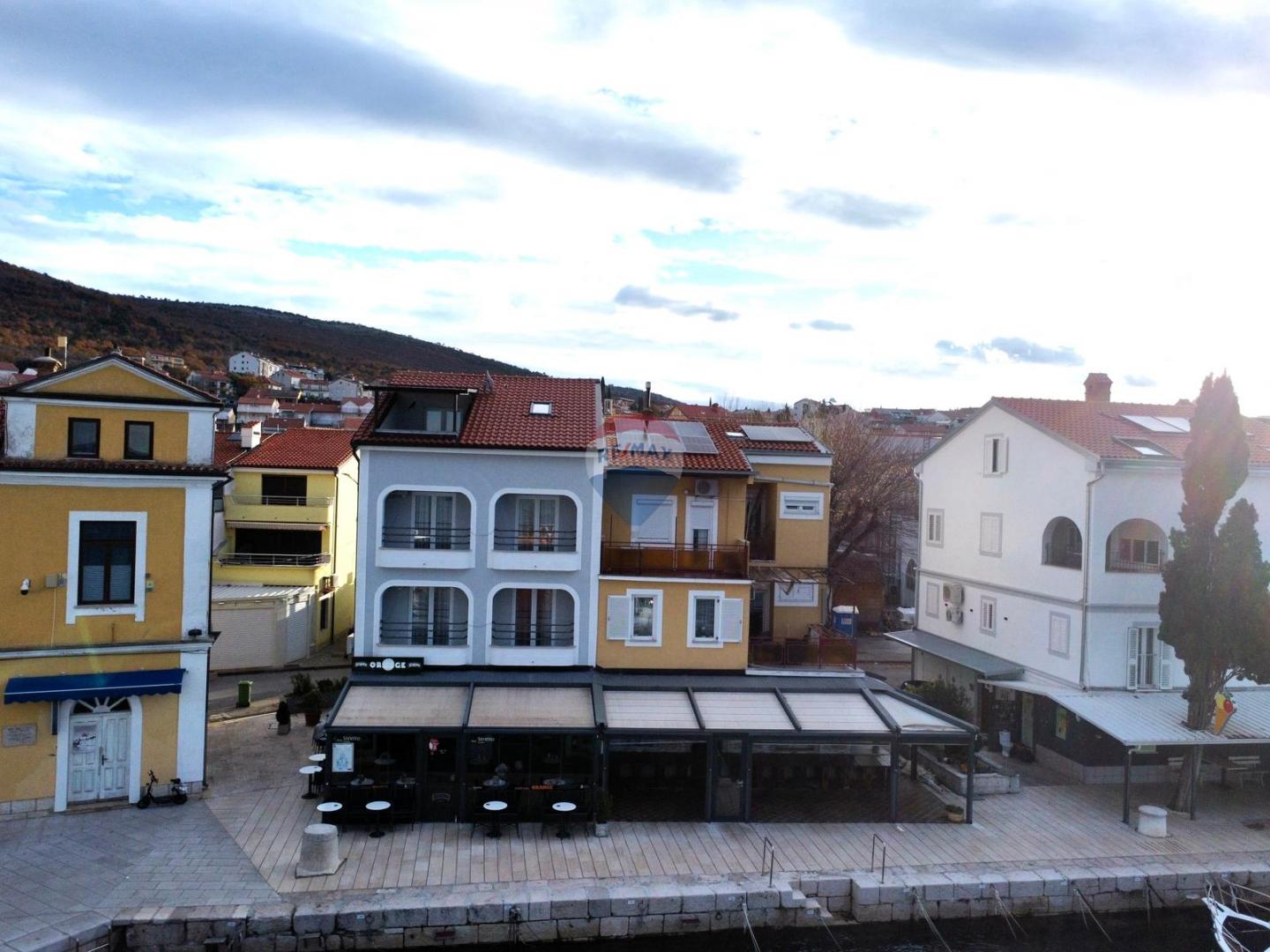 Crikvenica, Selce - najam restorana 1.red uz more 