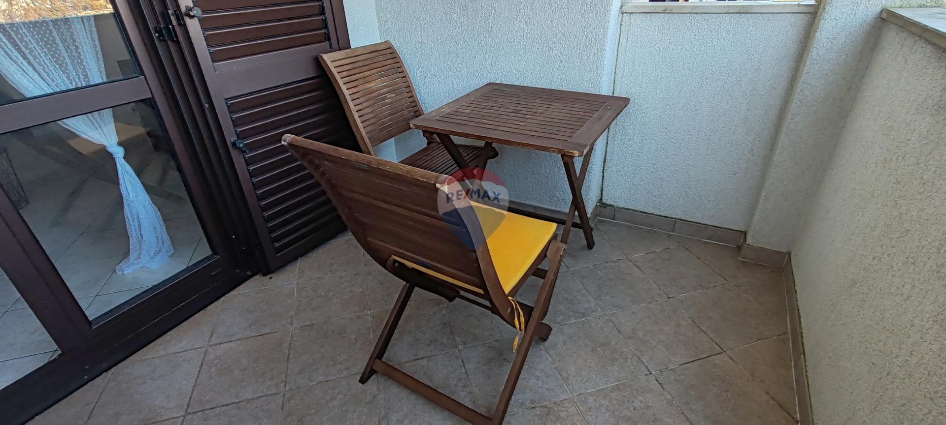 Krk, Malinska - jednosoban stan, pogled na more