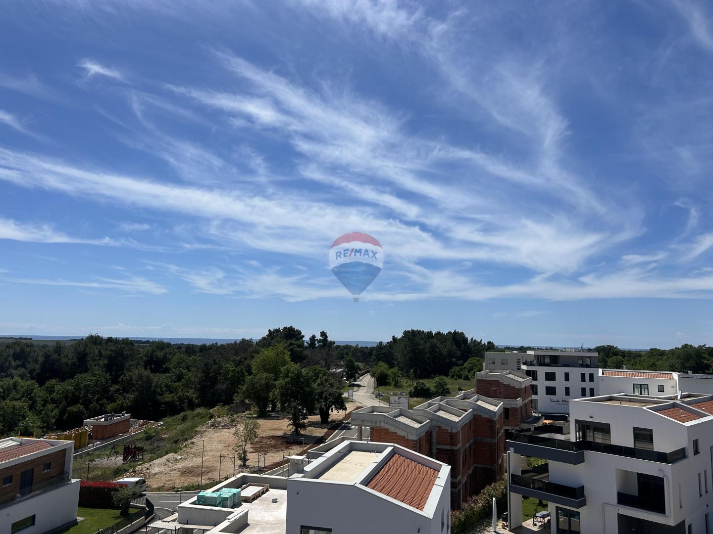 Poreč, okolica- stan 800 metara od mora u novogradnji